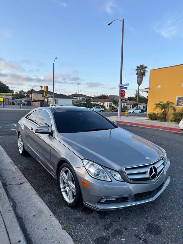 2010 Mercedes-Benz Mercedes-AMG E-Class - E350 Coupe
