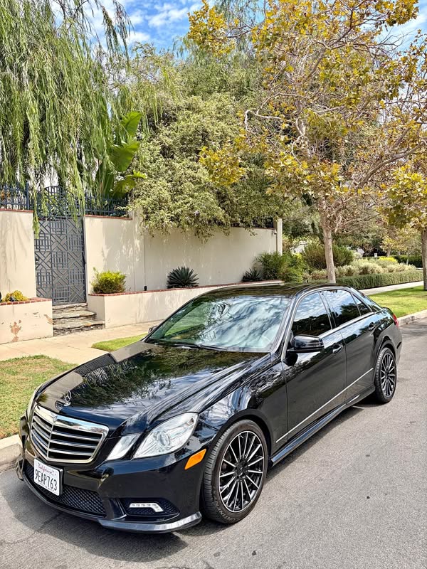 2011 Mercedes-Benz E-Class - E 350 Sedan 4D