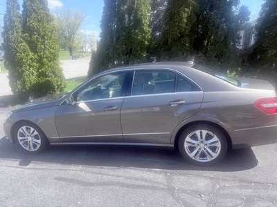 2010 Mercedes-Benz E-Class - E 350 4MATIC Sedan 4D