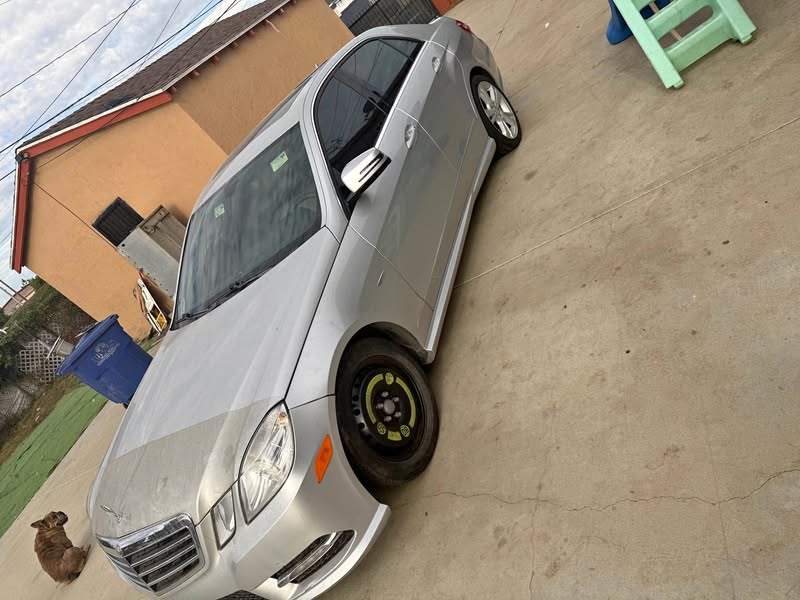 2010 Mercedes-Benz E-Class - E 350 4MATIC Sedan 4D