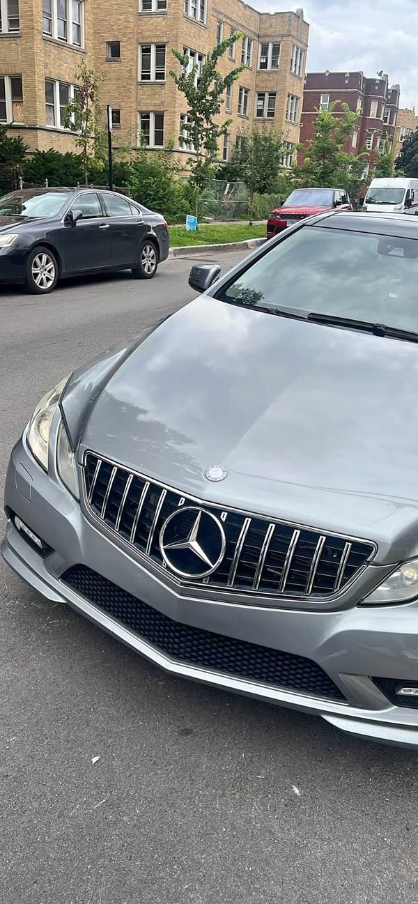 2010 Mercedes-Benz E-Class - E 550 Coupe 2D