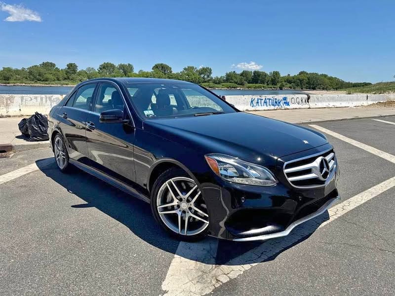 2014 Mercedes-Benz E-Class - E 550 4MATIC Sedan 4D