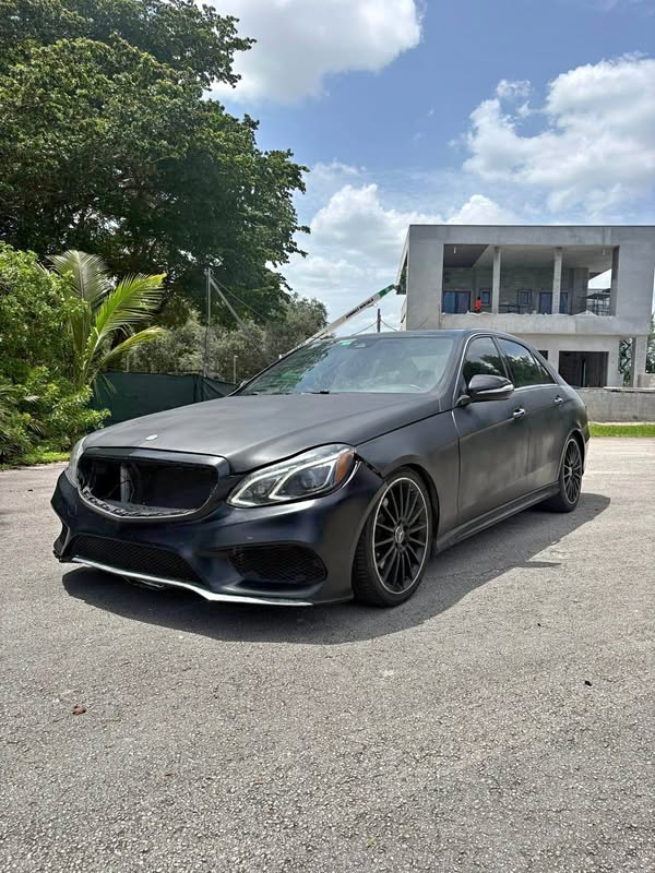 2016 Mercedes-Benz E-Class - E 350 4MATIC Sedan 4D