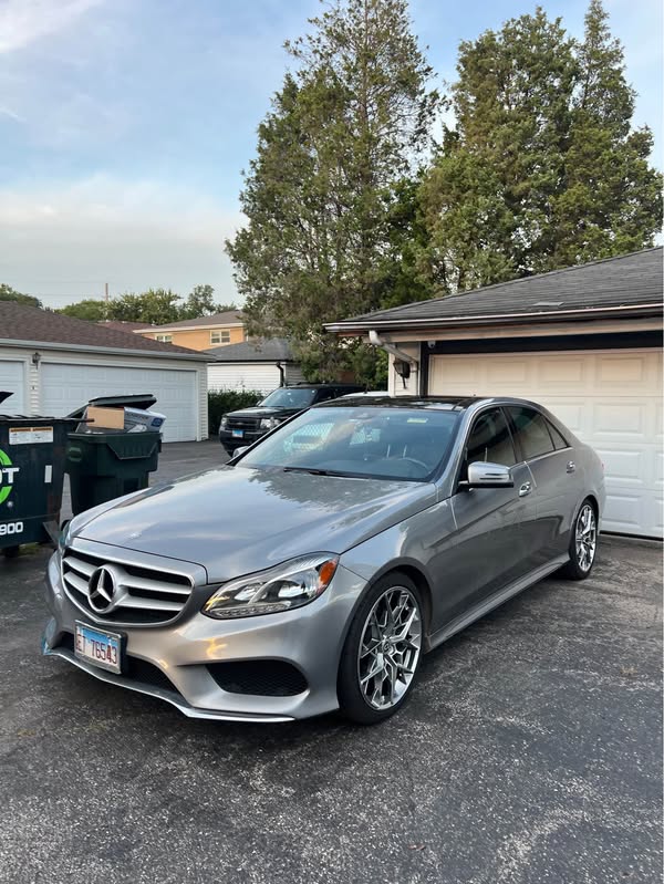 2015 Mercedes-Benz E-Class - E 250 BlueTEC 4MATIC Sedan 4D
