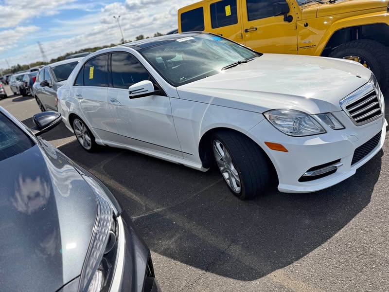 2013 Mercedes-Benz E-Class - E 350 4MATIC Sedan 4D