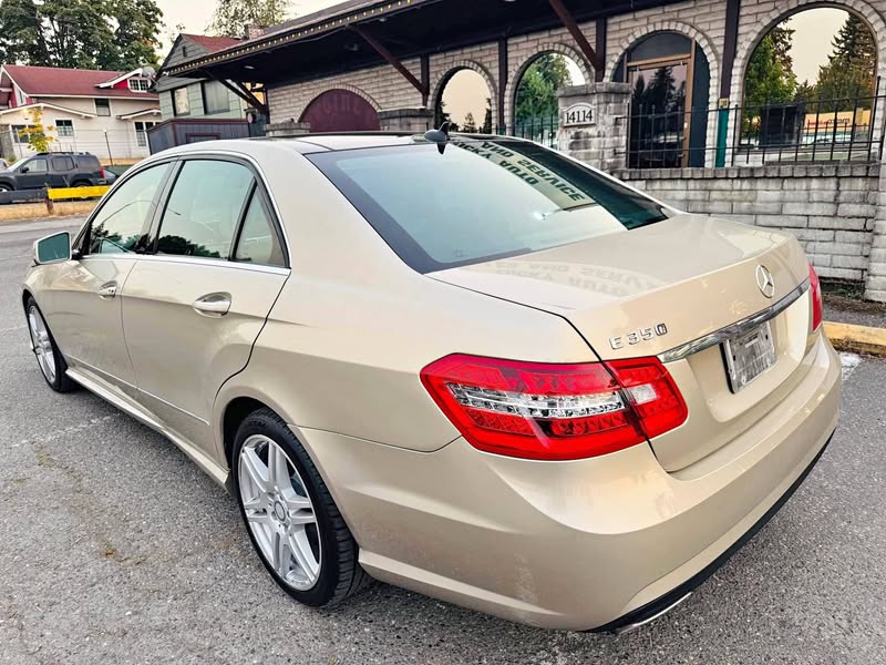 2010 Mercedes-Benz E-Class - E 350 Sedan 4D