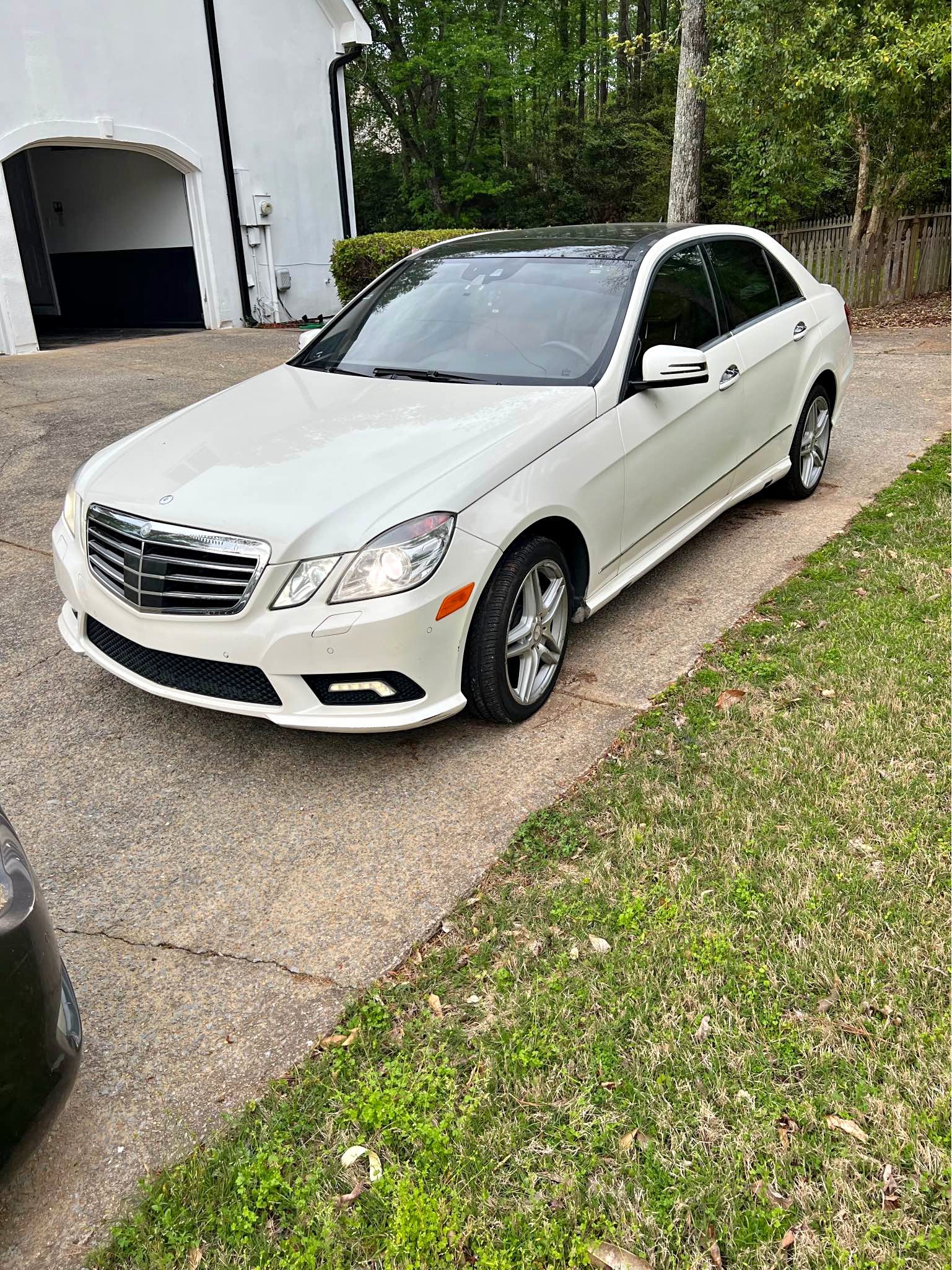 2011 Mercedes-Benz Mercedes-AMG E-Class - 550