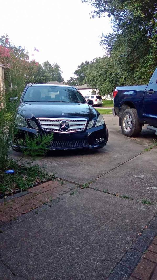 2010 Mercedes-Benz E-Class - E 350 4MATIC Sedan 4D