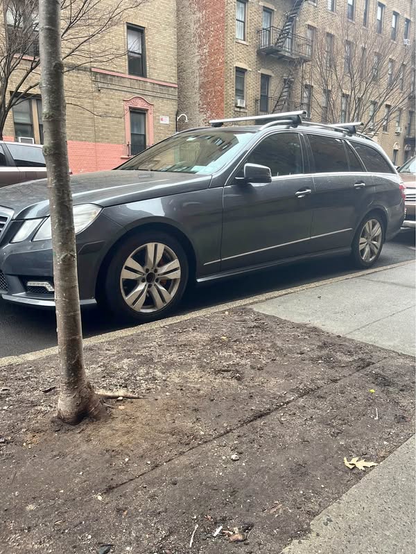 2011 Mercedes-Benz E-Class - E 350 4MATIC Wagon 4D