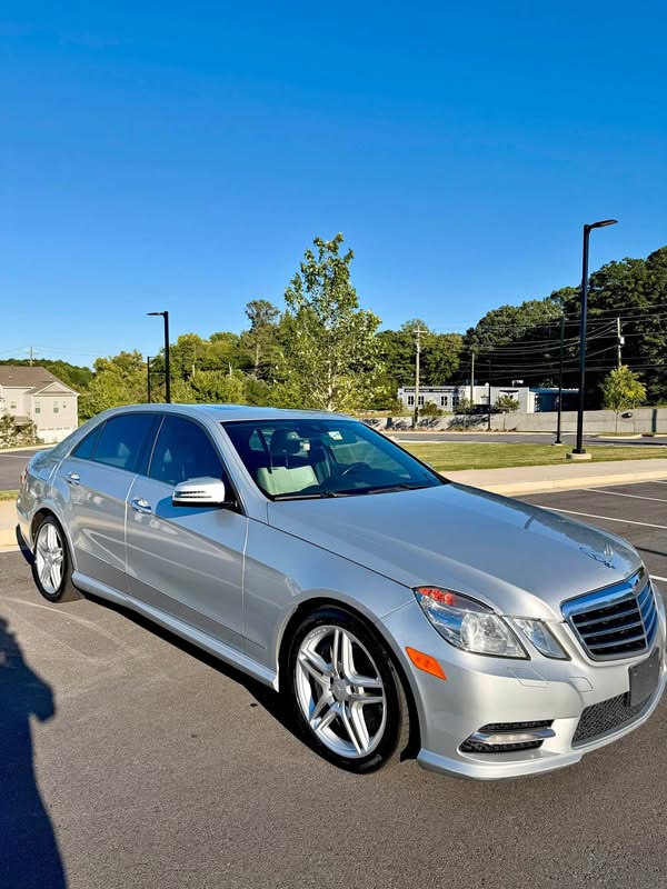 2013 Mercedes-Benz E-Class - E 550 4MATIC Sedan 4D