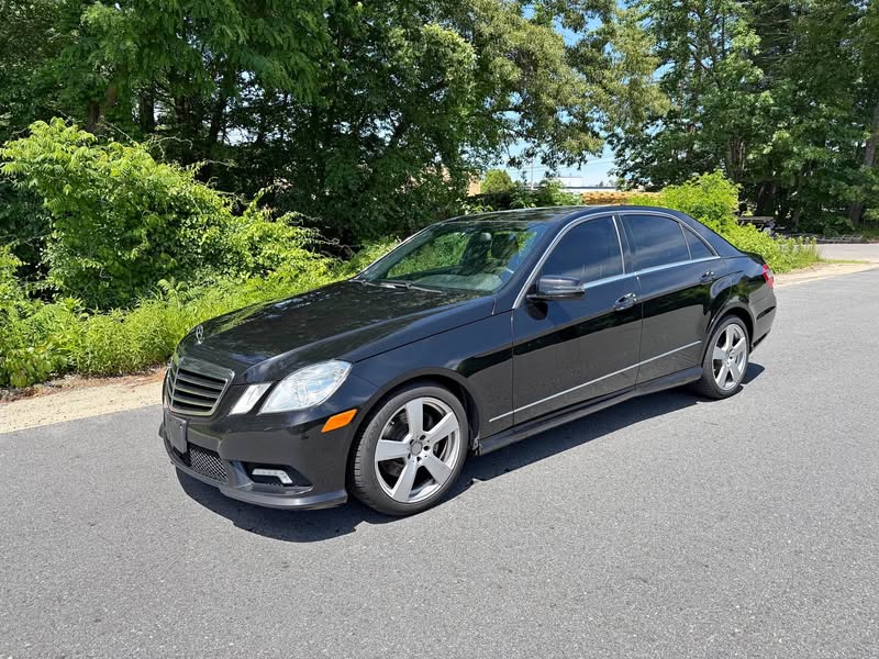 2011 Mercedes-Benz E-Class - E 350 4MATIC Sedan 4D