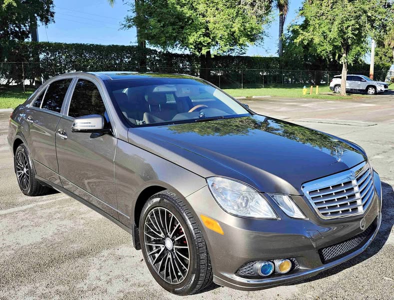2010 Mercedes-Benz E-Class - E 350 Sedan 4D