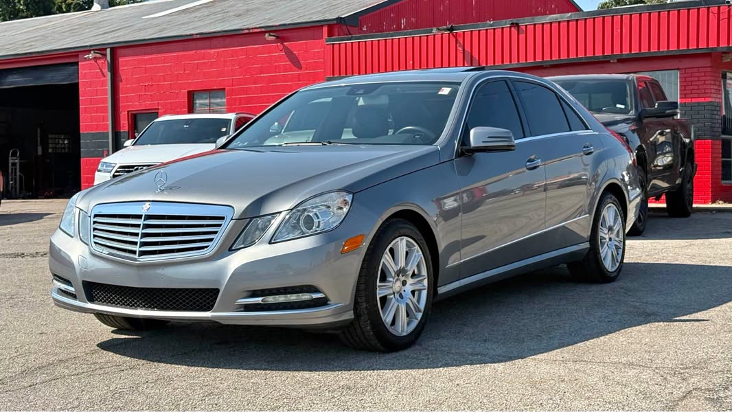 2013 Mercedes-Benz E-Class - E 350 Sedan 4D