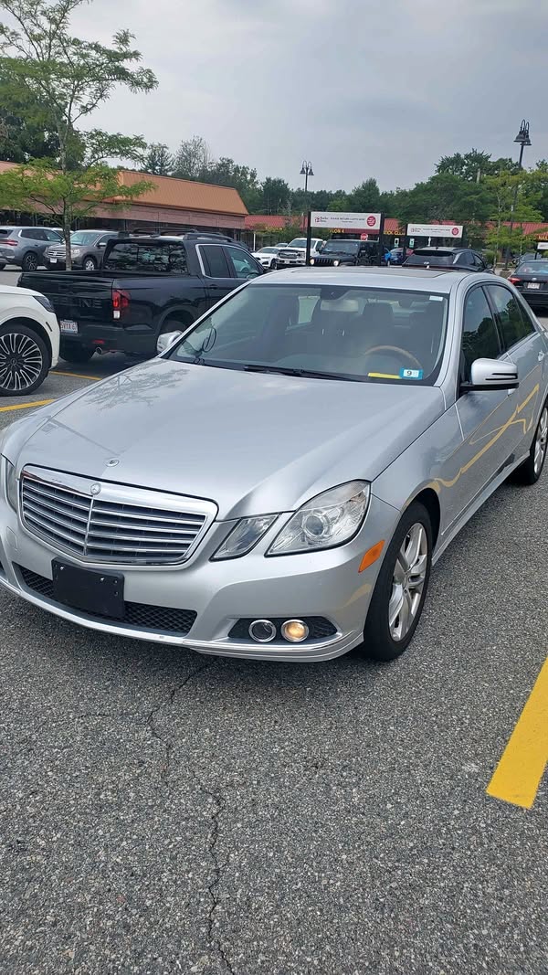 2011 Mercedes-Benz E-Class - E 350 Sedan 4D