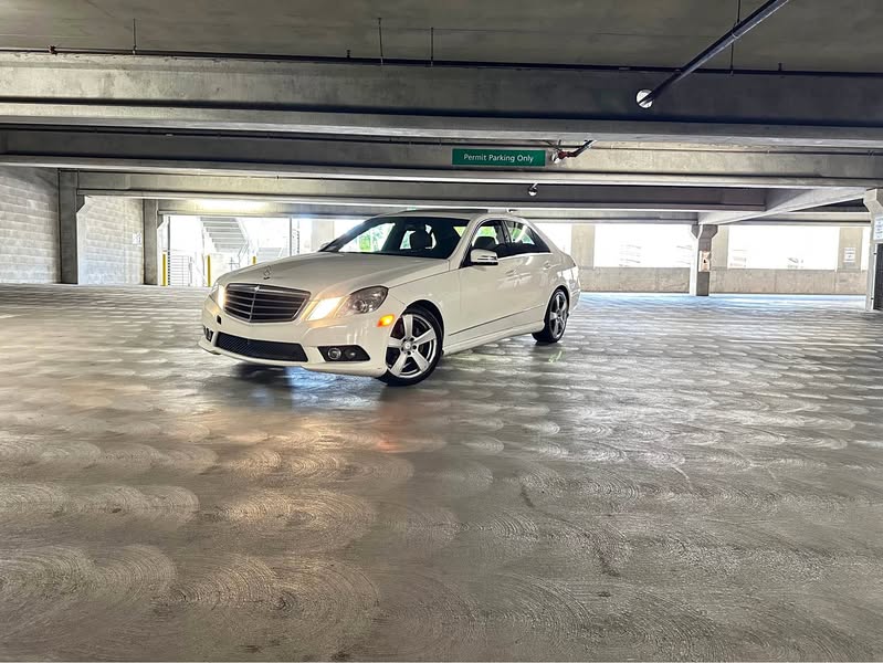 2011 Mercedes-Benz E-Class - E 350 4MATIC Sedan 4D