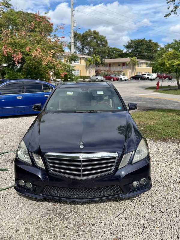 2010 Mercedes-Benz E-Class - E 350 Sedan 4D