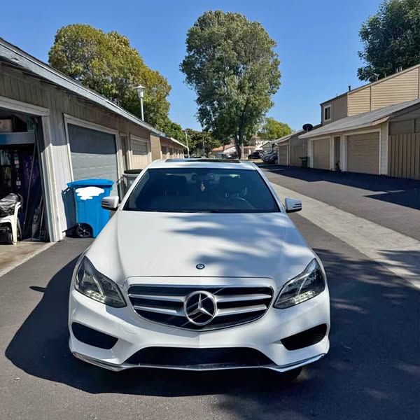 2014 Mercedes-Benz E-Class - E 350 4MATIC Sedan 4D