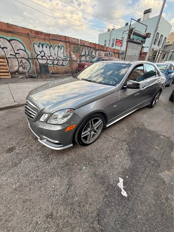 2012 Mercedes-Benz E-Class - E 350 4MATIC Sedan 4D