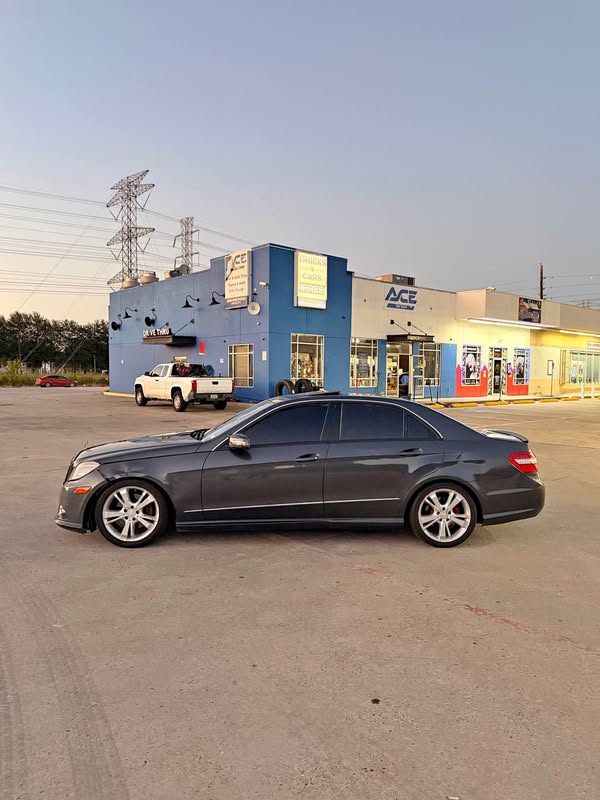 2013 Mercedes-Benz E-Class - E 350 Sedan 4D