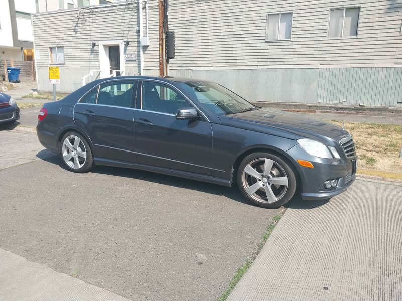 2010 Mercedes-Benz E-Class - E 350 4MATIC Sedan 4D