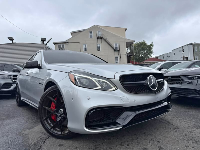 2016 Mercedes-Benz E-Class - E 63 AMG 4MATIC Sedan 4D