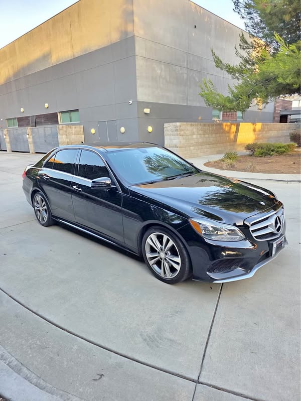 2015 Mercedes-Benz E-Class - E 350 4MATIC Sedan 4D