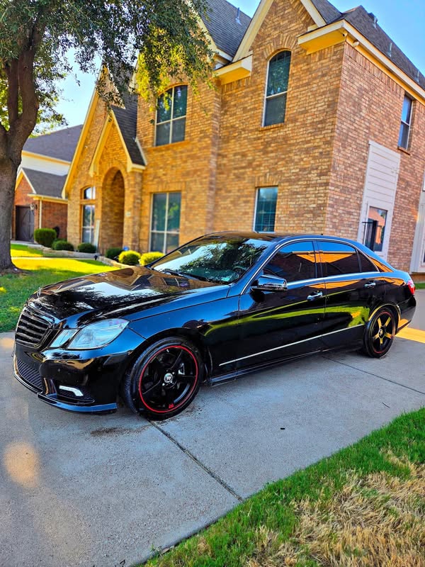 2011 Mercedes-Benz E-Class - E 350 4MATIC Wagon 4D