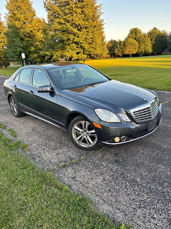 2011 Mercedes-Benz E-Class - E 350 4MATIC Sedan 4D