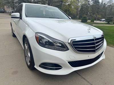 2014 Mercedes-Benz E-Class - E 350 4MATIC Sedan 4D