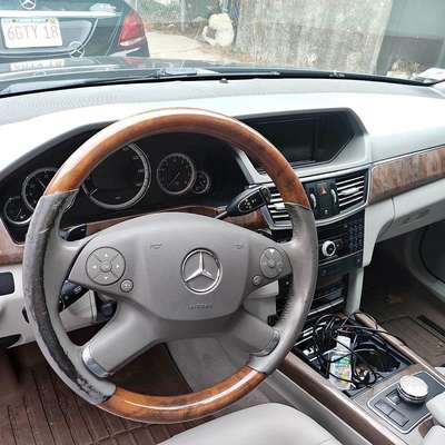 2010 Mercedes-Benz E-Class - 4-M 4WD Sedan 4D