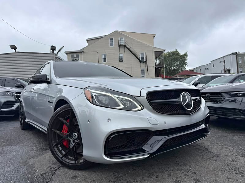 2016 Mercedes-Benz E-Class - E 63 AMG 4MATIC Sedan 4D