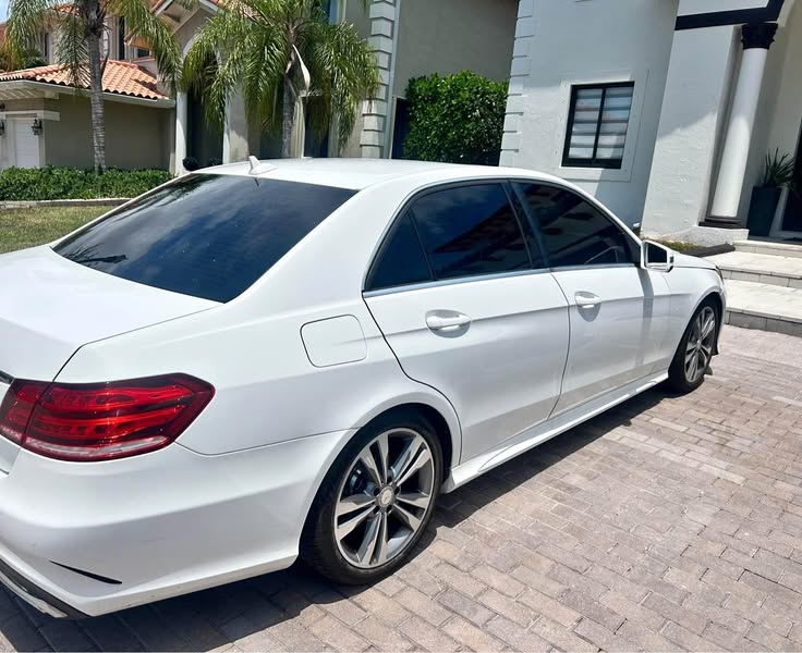 2014 Mercedes-Benz E-Class - E 350 4MATIC Sedan 4D