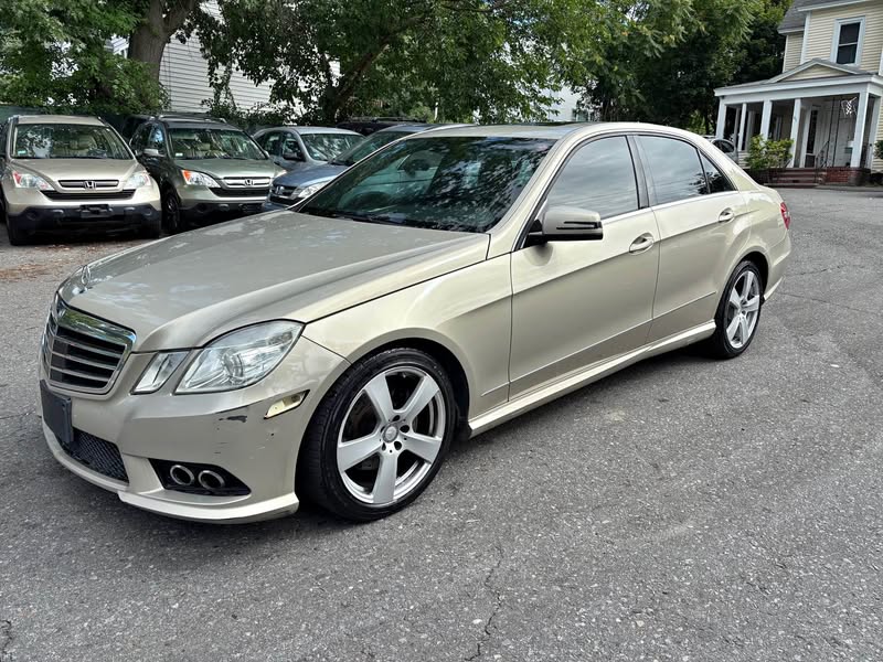 2010 Mercedes-Benz E-Class - E 350 4MATIC Sedan 4D