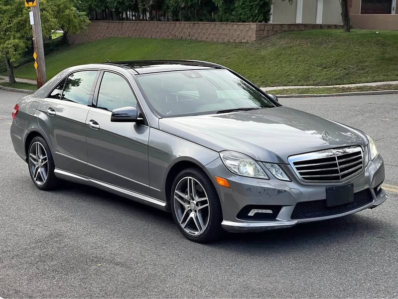 2010 Mercedes-Benz E-Class - E 550 Sedan 4D