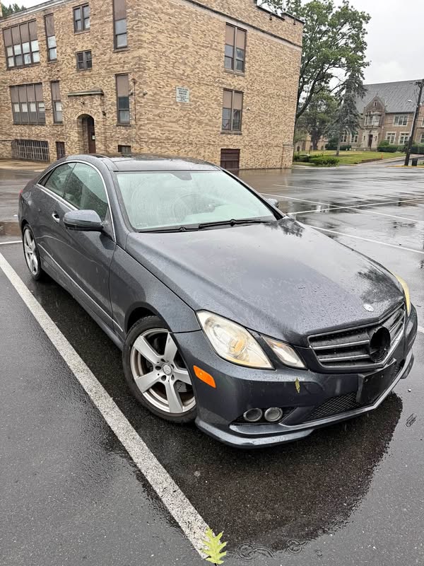 2010 Mercedes-Benz E-Class - E 550 Coupe 2D
