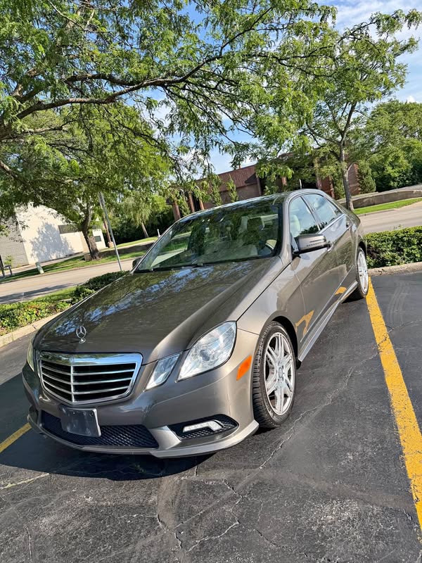 2011 Mercedes-Benz E-Class - E 350 4MATIC Sedan 4D