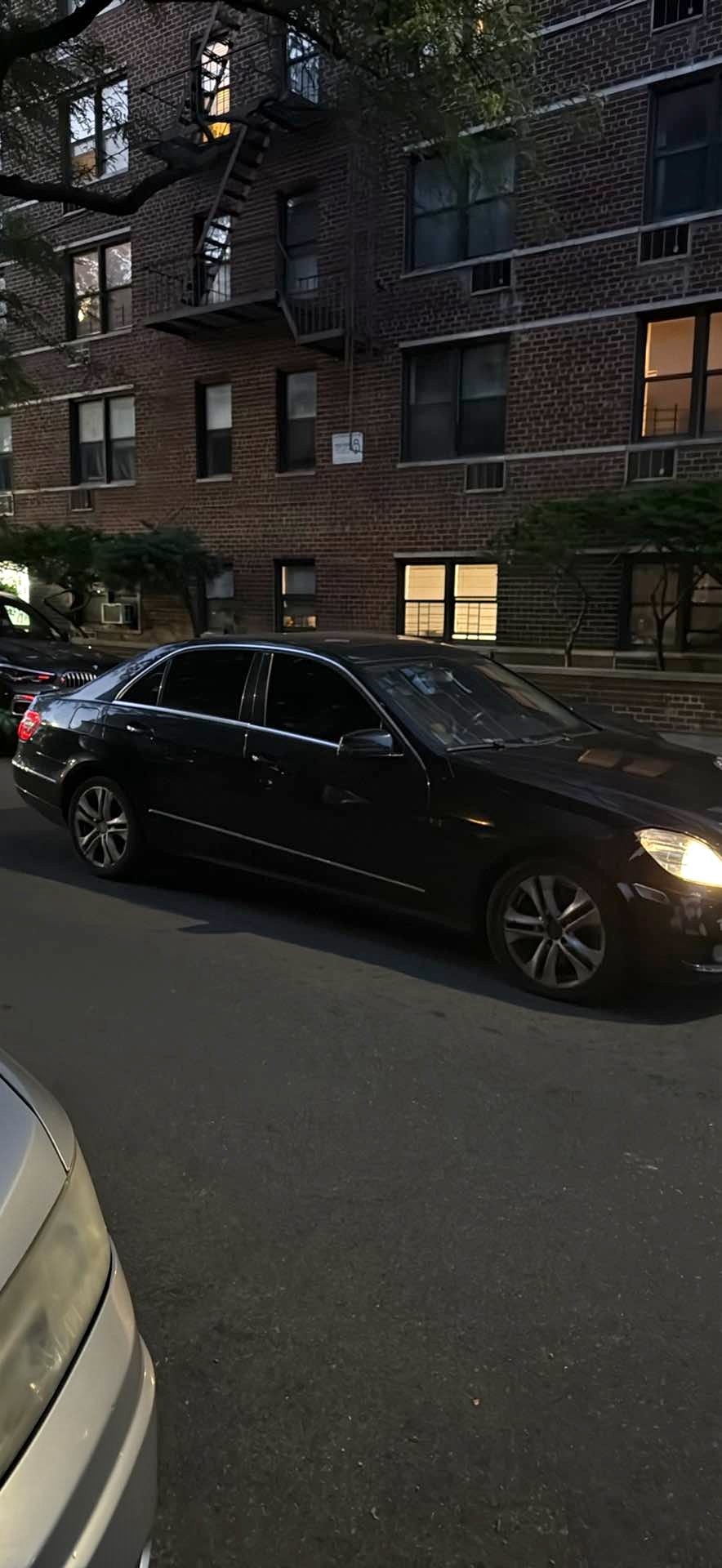2011 Mercedes-Benz E-Class - E 350 Sedan 4D