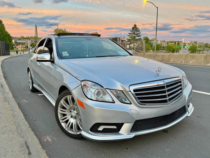 2011 Mercedes-Benz E-Class - E 350 4MATIC Sedan 4D