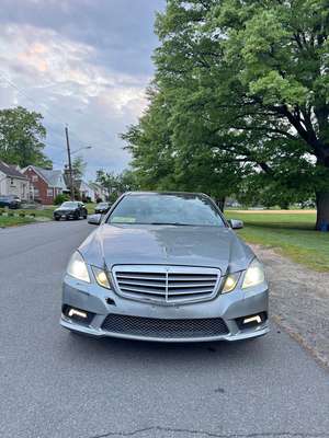 2011 Mercedes-Benz E-Class - E 550 4MATIC Sedan 4D