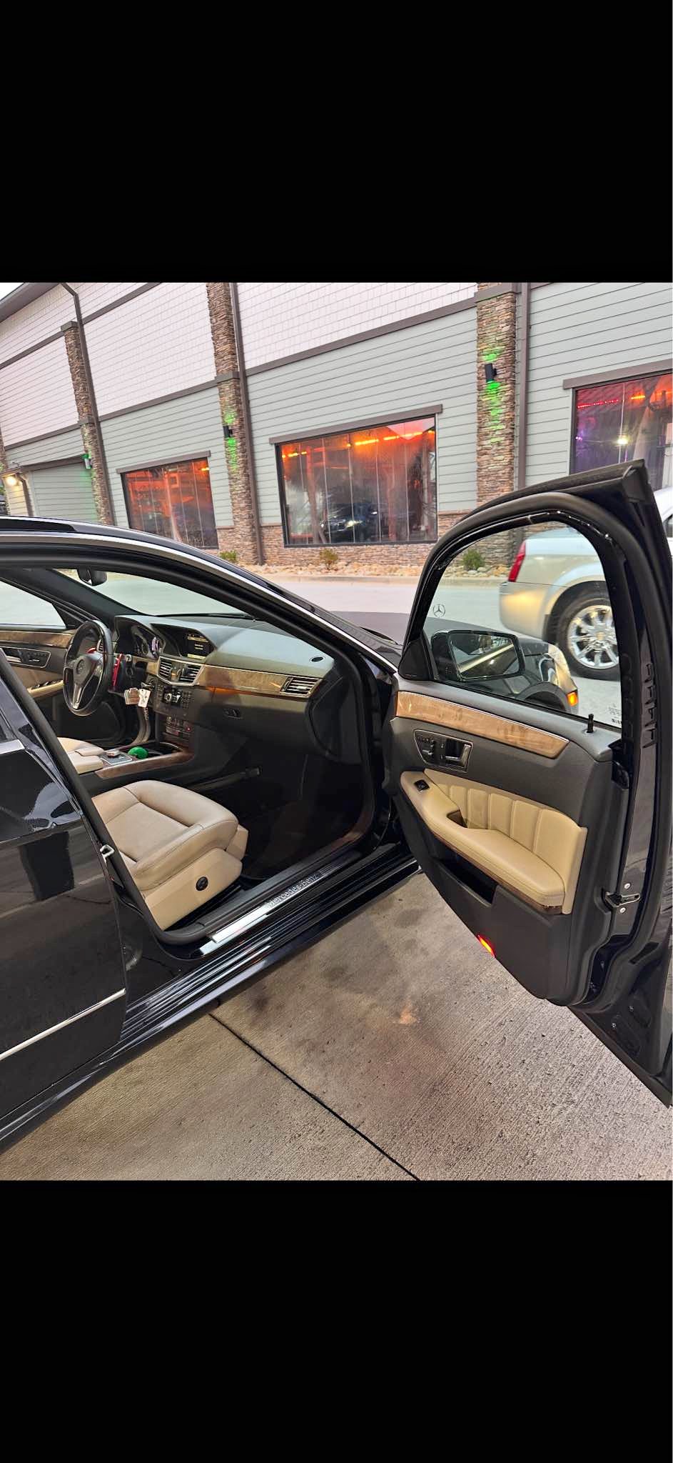 2012 Mercedes-Benz E-Class - E 350 4MATIC Sedan 4D