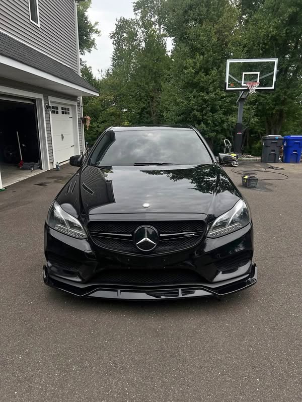 2014 Mercedes-Benz E-Class - E 250 BlueTEC 4MATIC Sedan 4D
