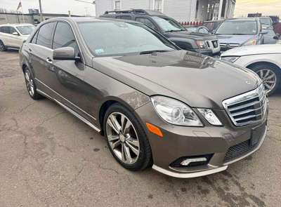 2010 Mercedes-Benz E-Class - E 350 4MATIC Sedan 4D