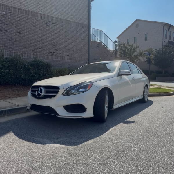 2014 Mercedes-Benz E-Class - E 350 4MATIC Sedan 4D
