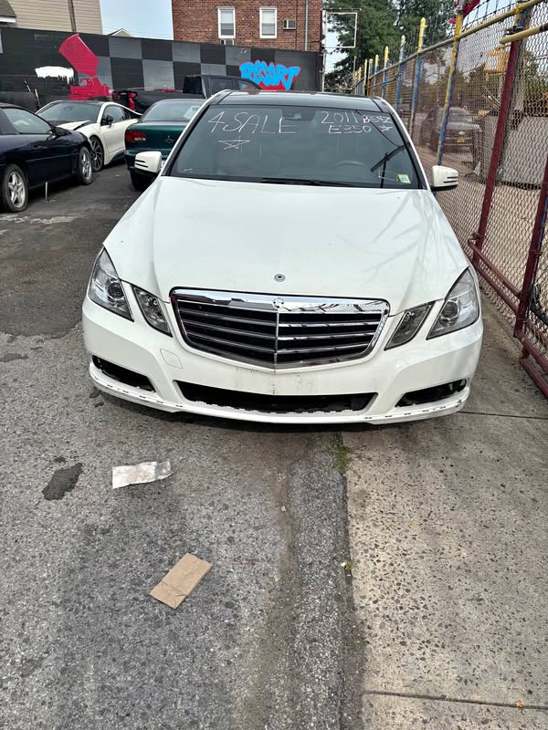 2011 Mercedes-Benz E-Class - E 350 Sedan 4D