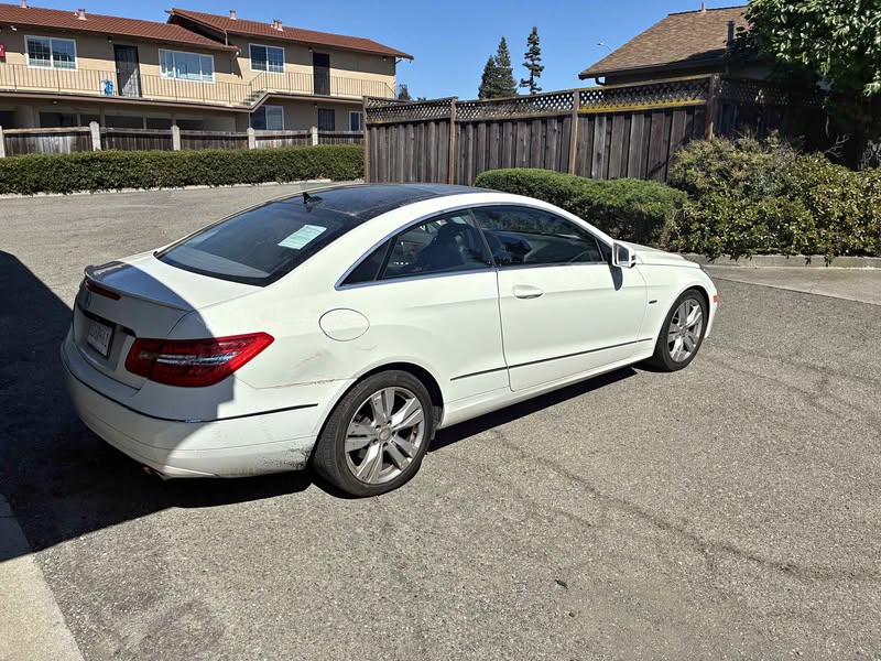 2013 Mercedes-Benz E-Class - E 350 4MATIC Sedan 4D