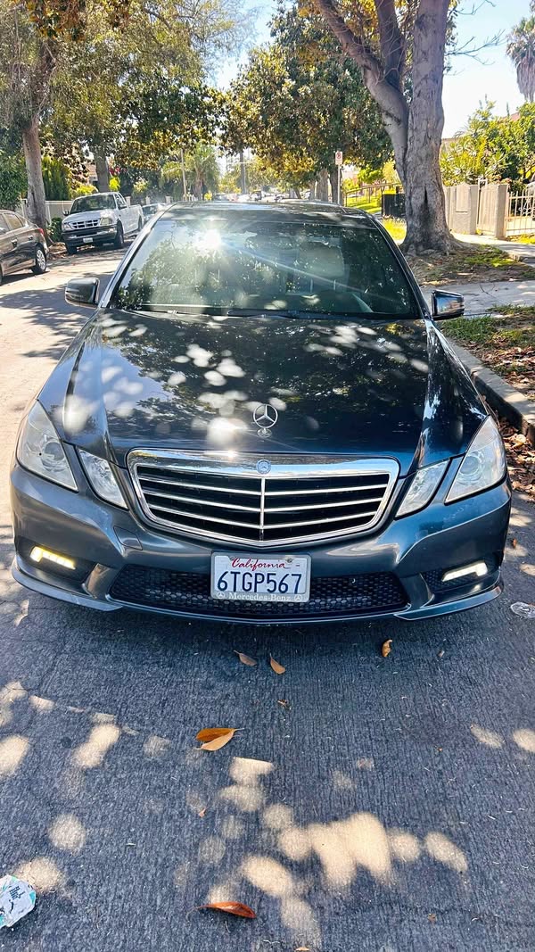 2011 Mercedes-Benz E-Class - E 350 BlueTEC Sedan 4D