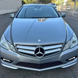 2011 Mercedes-Benz benz e-class e550 coupe \/ clean title \/ clean carfax report \/ trade in