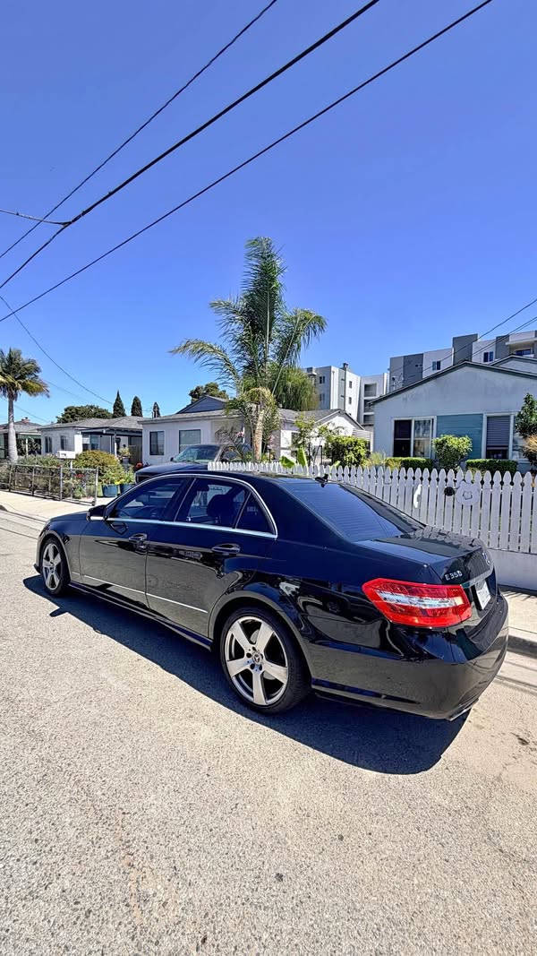 2010 Mercedes-Benz E-Class - E 350 Sedan 4D