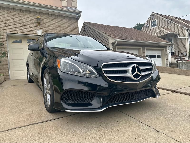2014 Mercedes-Benz E-Class - E 250 BlueTEC 4MATIC Sedan 4D