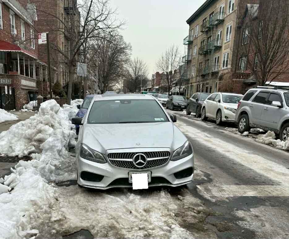 2014 Mercedes-Benz E-Class - E 350 Sedan 4D